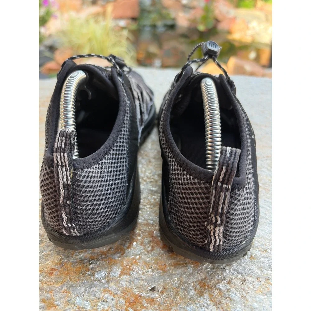 Chaco OutCross Evo Kids Junior Black Water Shoes Hiking Sandals J180269 Size 5